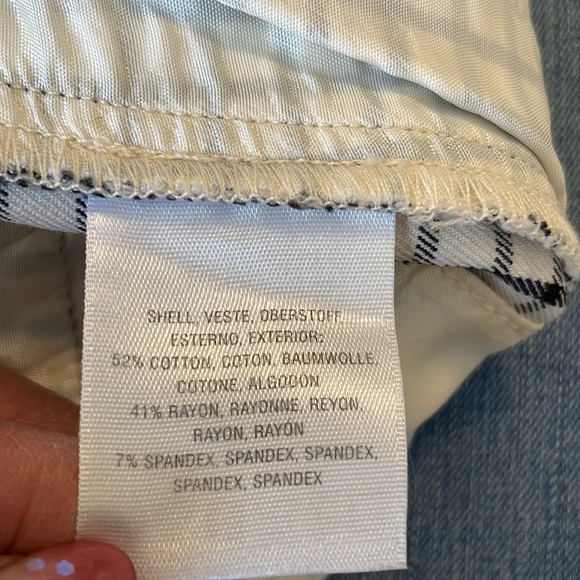 Anthropologie, Black and White Gingham Print,Essential Slim Pants, Size 2 - Picture 16 of 16